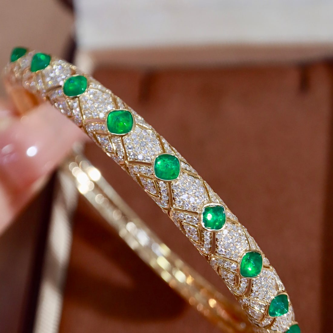 14k Gold 4.33 Ctw Vivid Green Natural Emerald & Diamond Bangle - 8