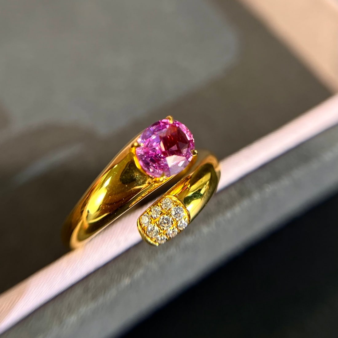 14k Gold 1.19 Ctw Natural Padparadscha Sapphire & Diamond Ring - 6