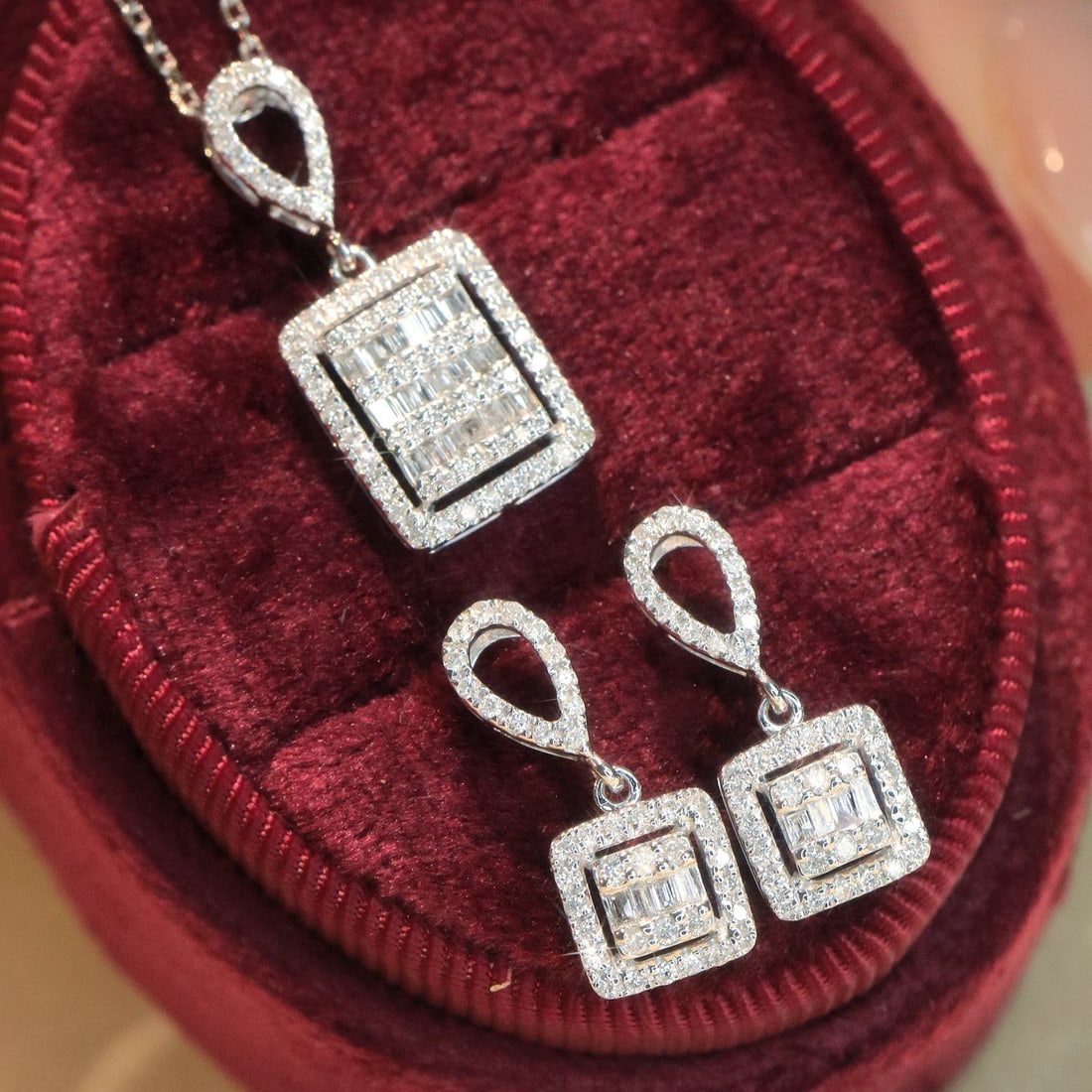 14k Gold 0.7 Ctw Natural H Diamond Jewelry Set - 2