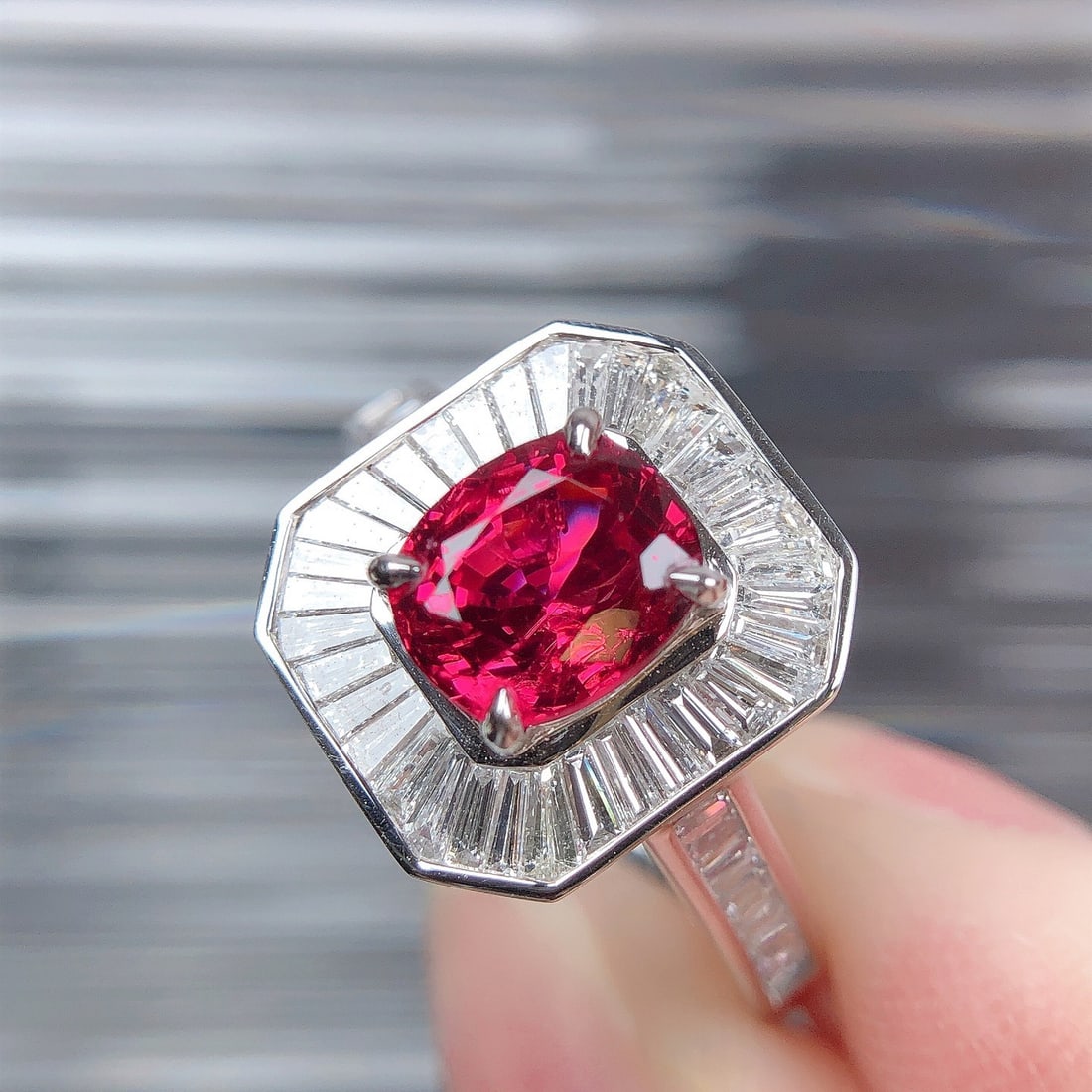 14k Gold 2.11 Ctw Natural Spinel & Diamond Ring - 2