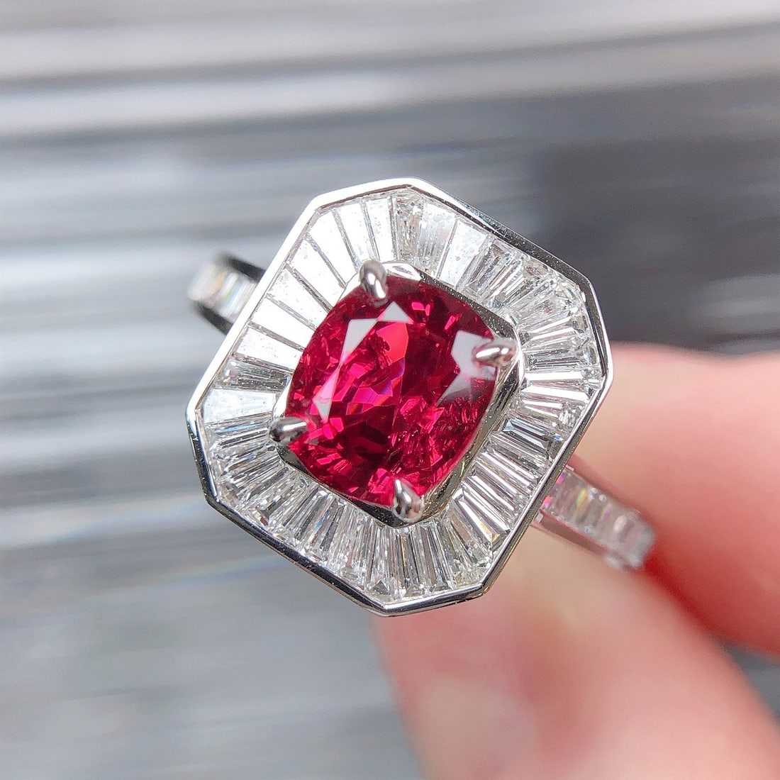 14k Gold 2.11 Ctw Natural Spinel & Diamond Ring - 5