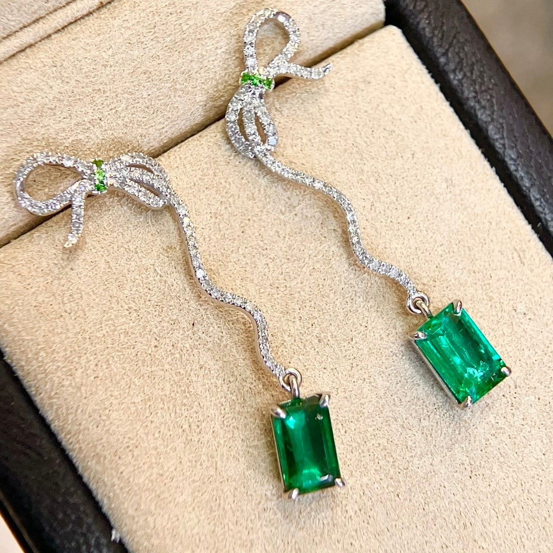 14k Gold 2.84 Ctw Vivid Green Natural Emerald & Diamond Earrings - 2
