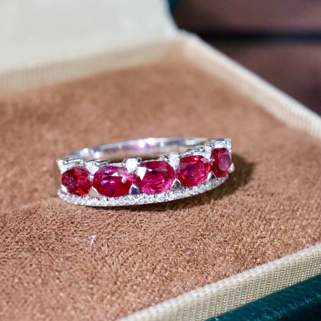 14k Gold 1.77 Ctw Natural Ruby & Diamond Ring: Ref:231112113 // gold content:14k gold // ring size:7. 25us // // main gemstone:ruby // shape:oval // carat weight:1. 61ct // color:red // treatment:natural // // adjacent gemstone 2 : diamond // shap