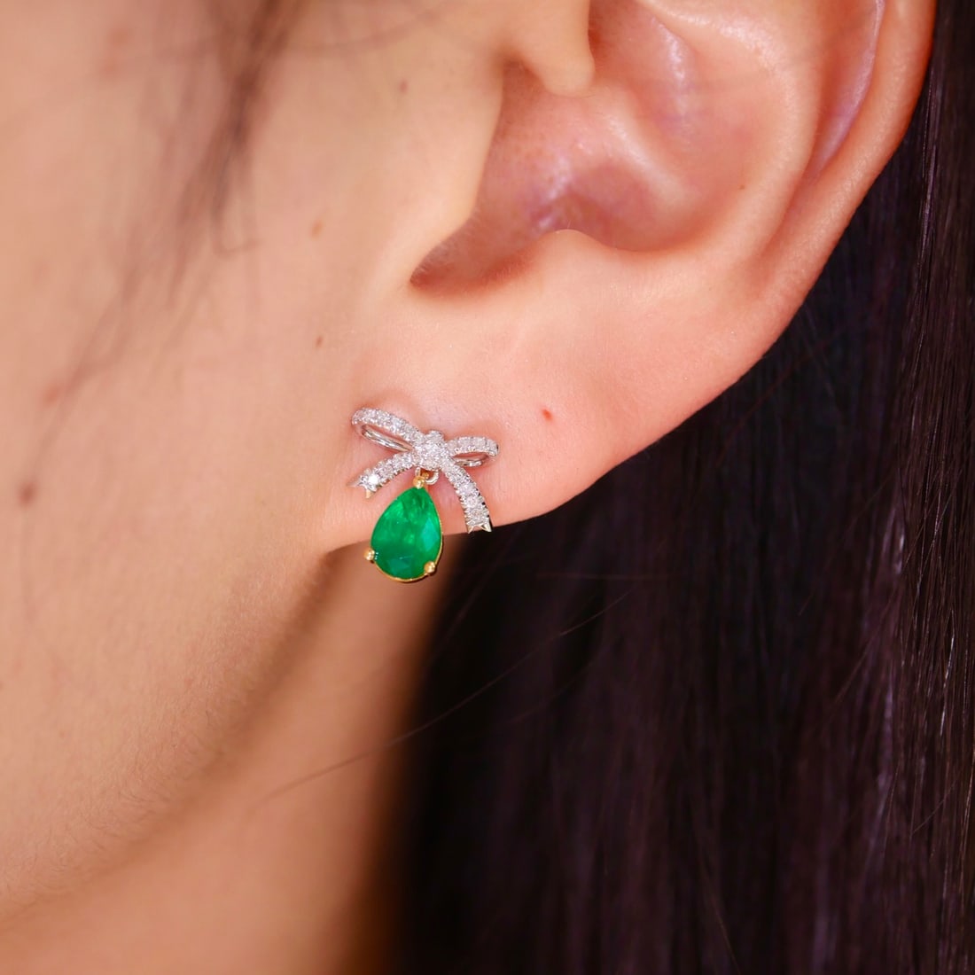 14k Gold 1.58 Ctw Vivid Green Natural Emerald & Diamond Earrings - 5