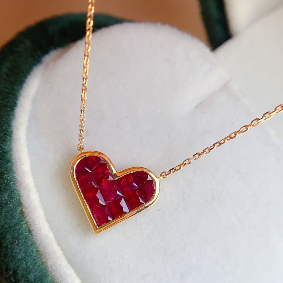 14k Gold 1.55 Ct Natural Ruby Necklace - 2