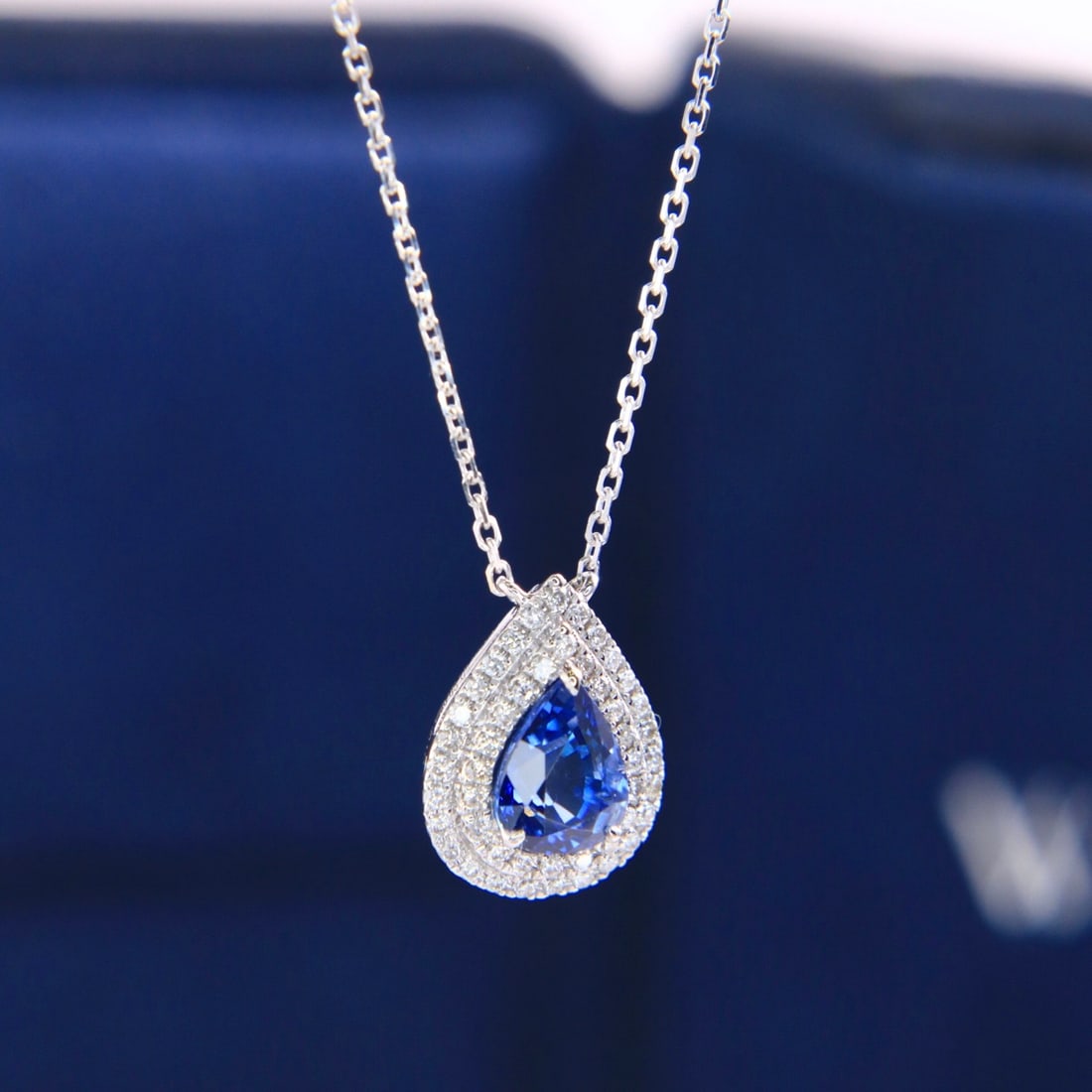 14k Gold 1.12 Ctw Vivid Blue Natural Sapphire & Diamond Necklace - 4