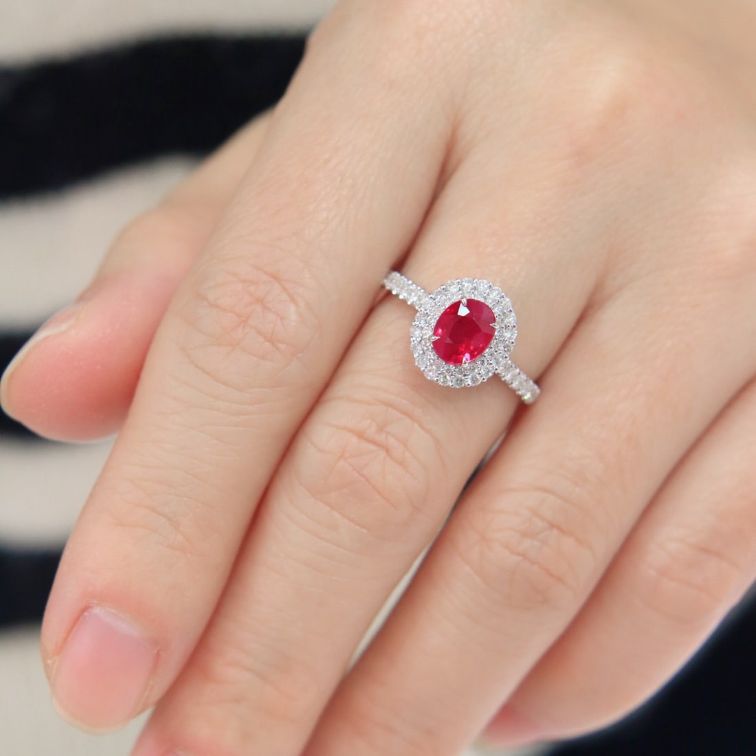 14k Gold 1.48 Ctw Natural Ruby & Diamond Ring - 5