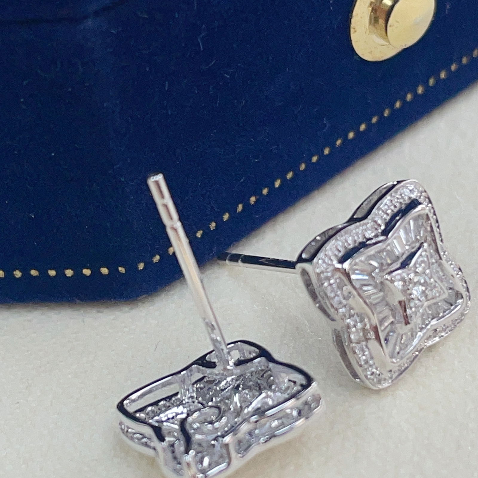 14k Gold 0.34 Ct Natural H Diamond Earrings - 5