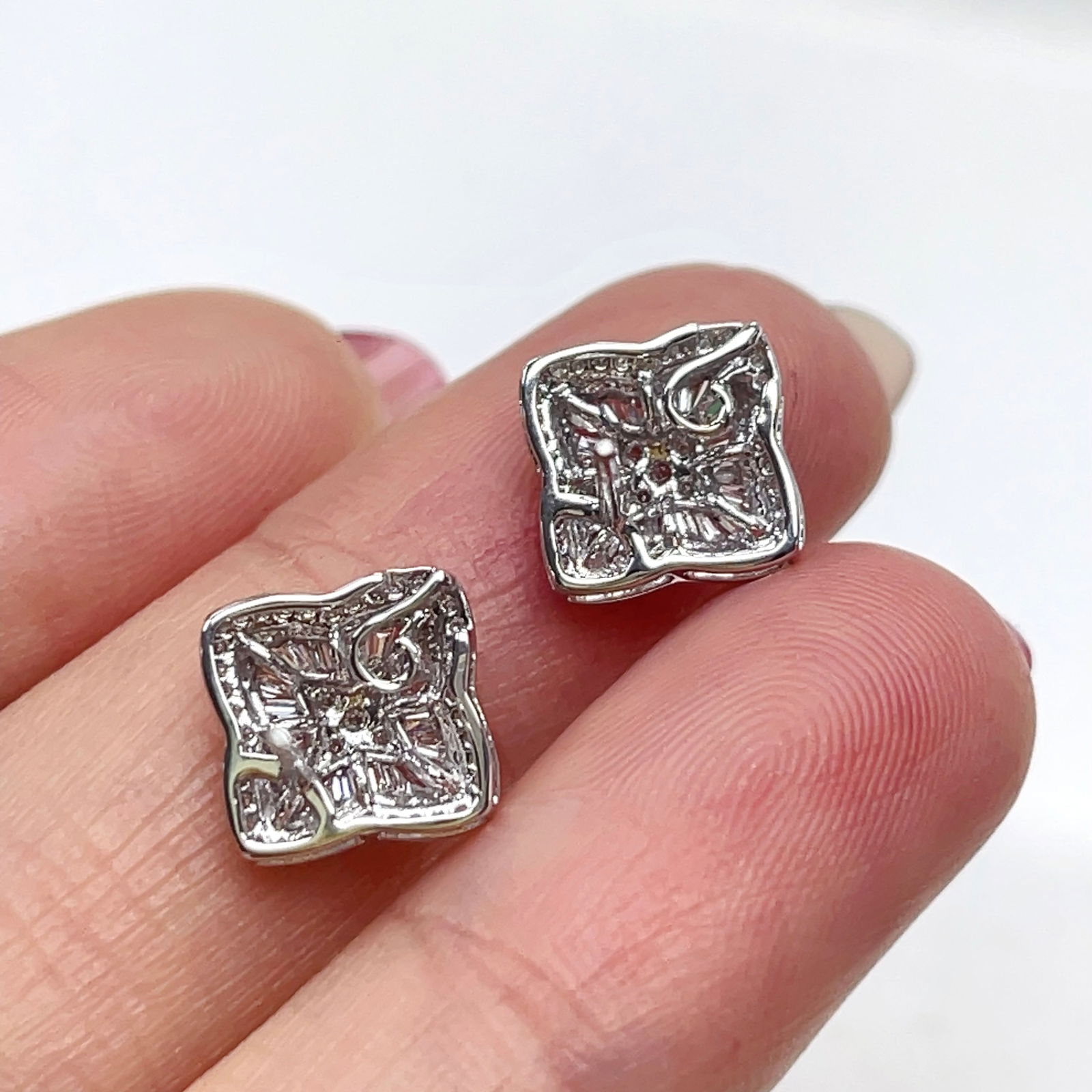 14k Gold 0.34 Ct Natural H Diamond Earrings - 6