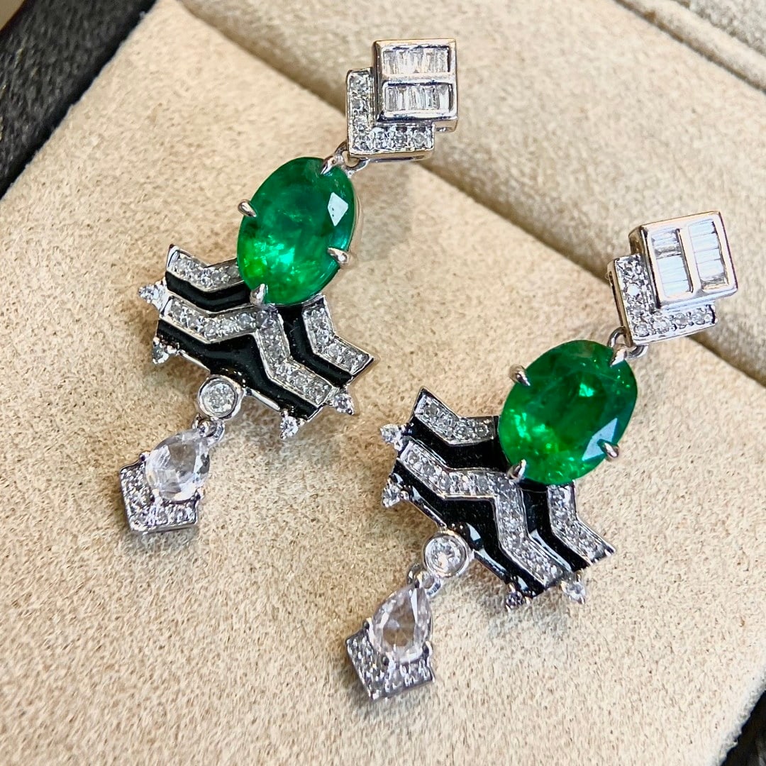 14k Gold 2.86 Ctw Vivid Green Natural Emerald & Diamond Earrings - 5