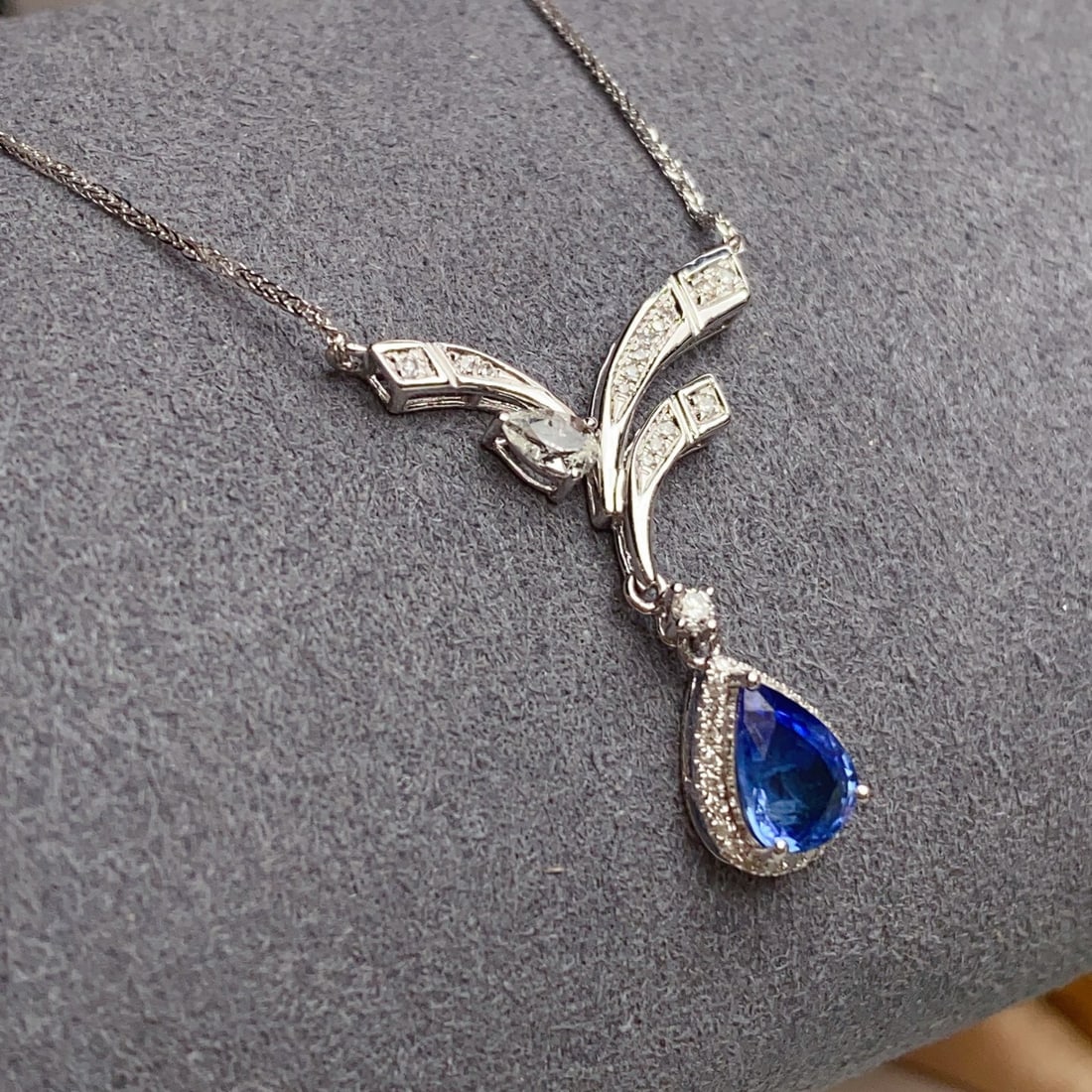 14k Gold 1.00 Ct Natural Sapphire & Diamond & Sapphire Necklace - 5