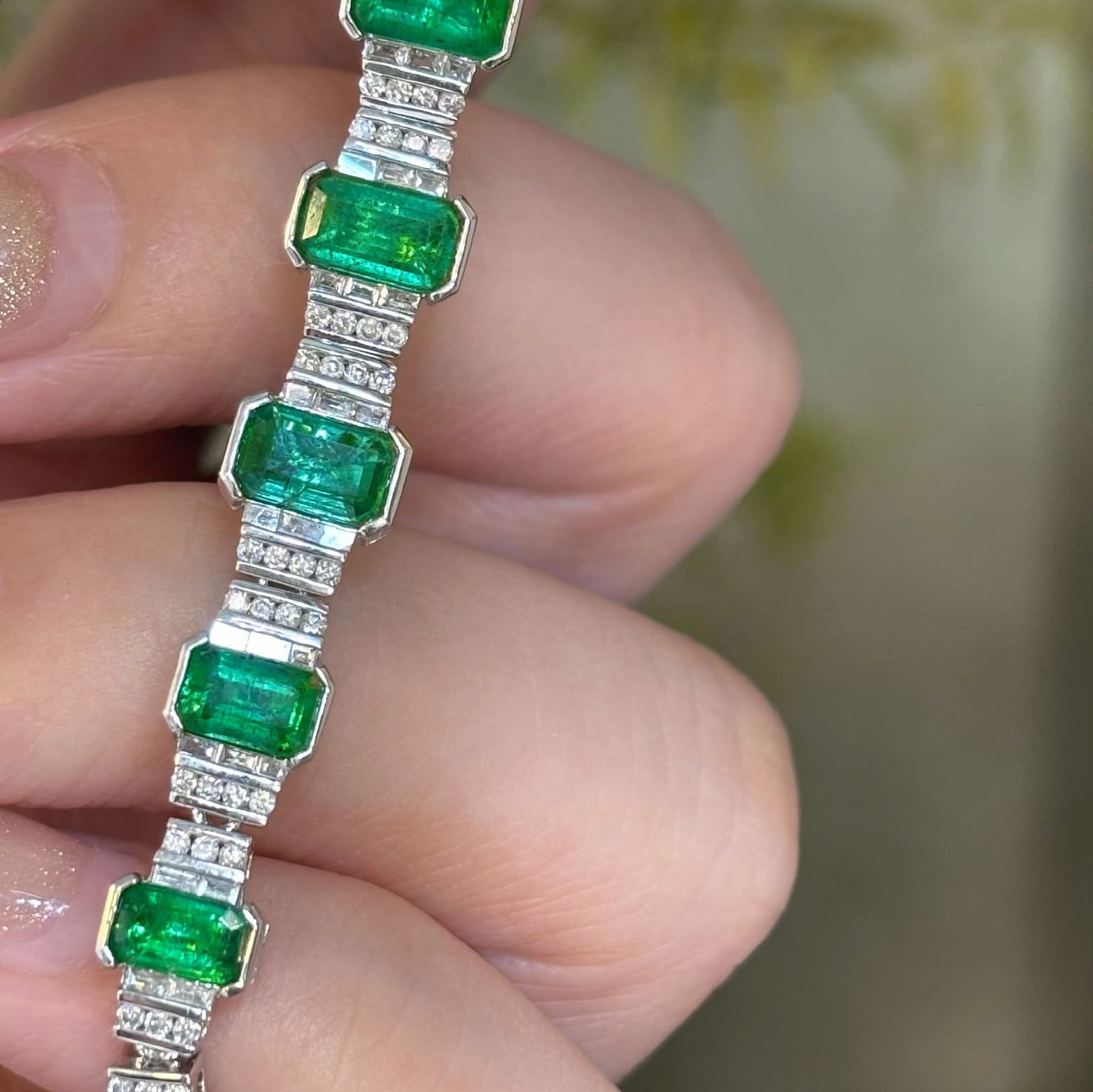 14k Gold 4.1 Ct Natural Emerald & Diamond Bracelet - 5