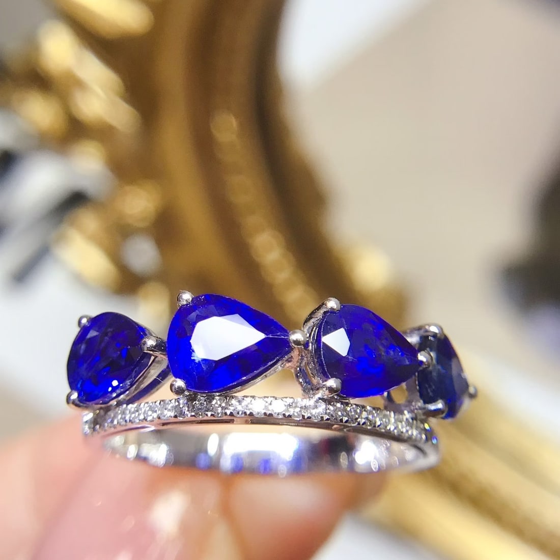 14k Gold 2.7 Ct Vivid Blue Natural Sapphire & Diamond Ring: Ref:231112225 // gold content:14k gold // ring size:7. 25us // // main gemstone:sapphire // shape:pear // carat weight:2. 7ct // color:vivid blue // treatment:natural // // adjacent gemstone 2 :