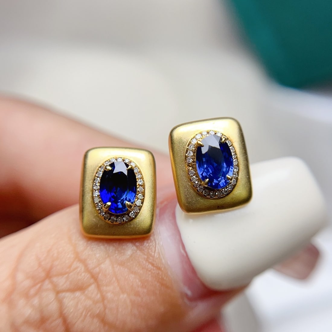 14k Gold 1.40 Ct Natural Sapphire & Diamond Earrings - 5