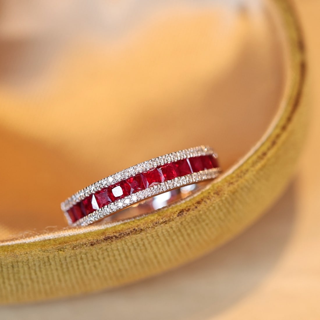 14k Gold 1.18 Ctw Vivid Red Natural Ruby & Diamond Ring - 2