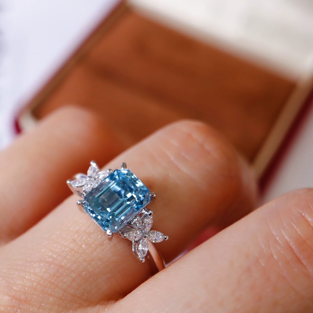 14k Gold 2.36 Ctw Natural Aquamarine & Diamond Ring - 2