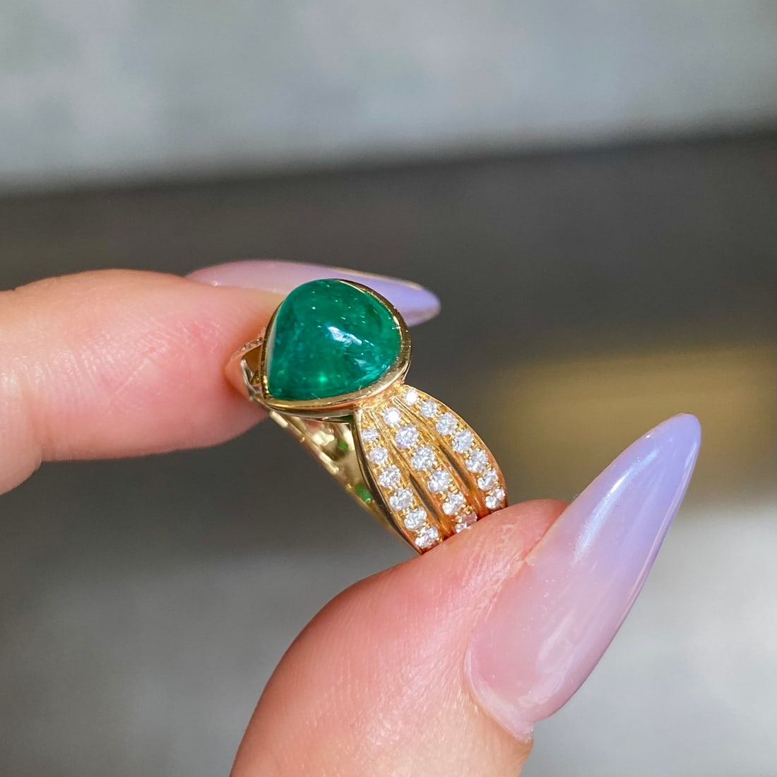 14k Gold 3.28 Ctw Natural Emerald & Diamond Ring - 2