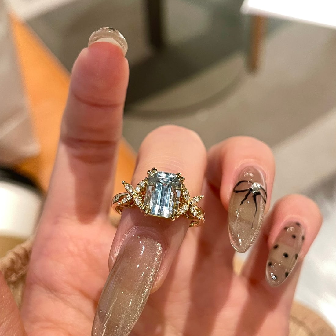 14k Gold 1.5 Ct Natural Aquamarine & Diamond Ring - 2