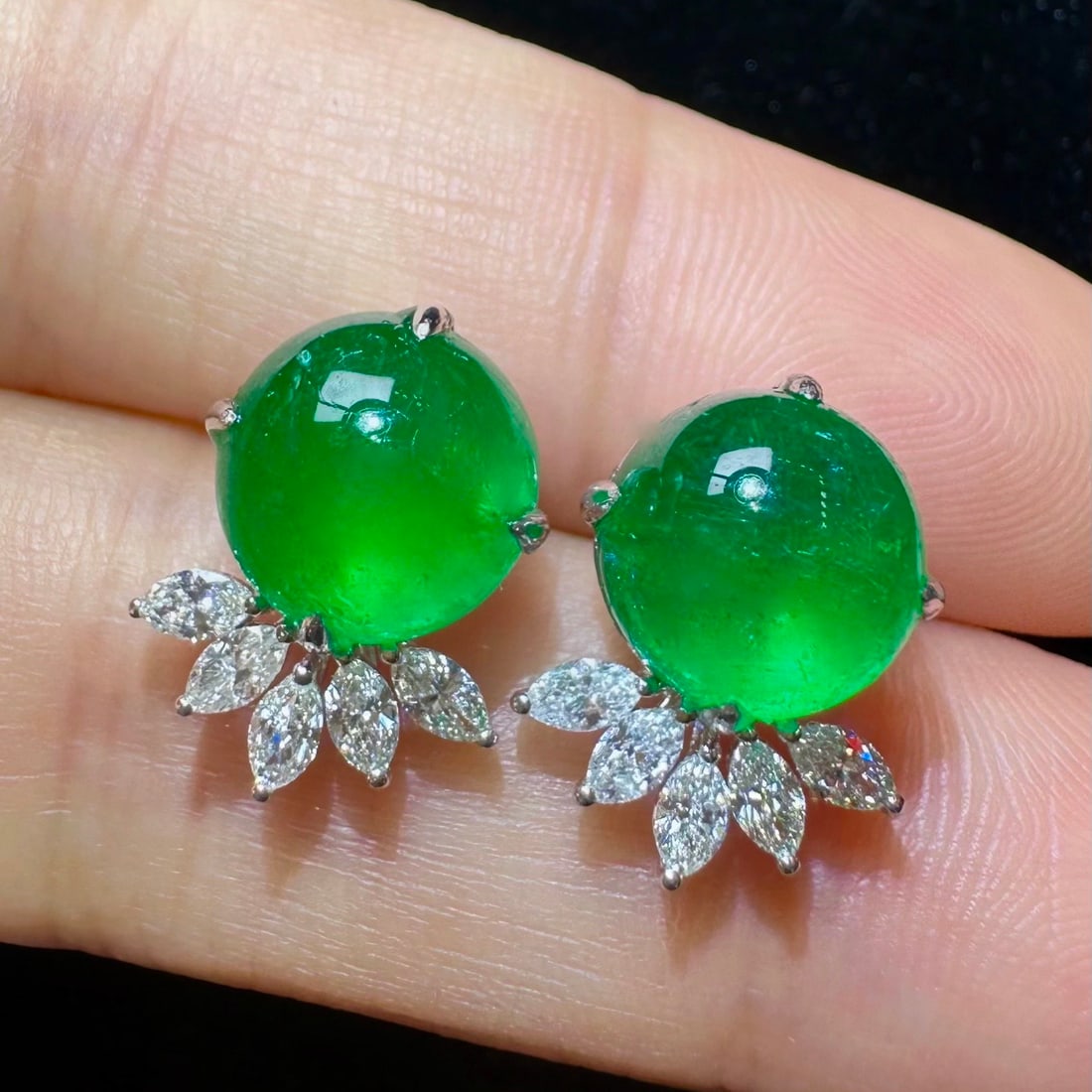 14k Gold 6.55 Ctw Vivid Green Natural Emerald & Diamond Earrings - 3