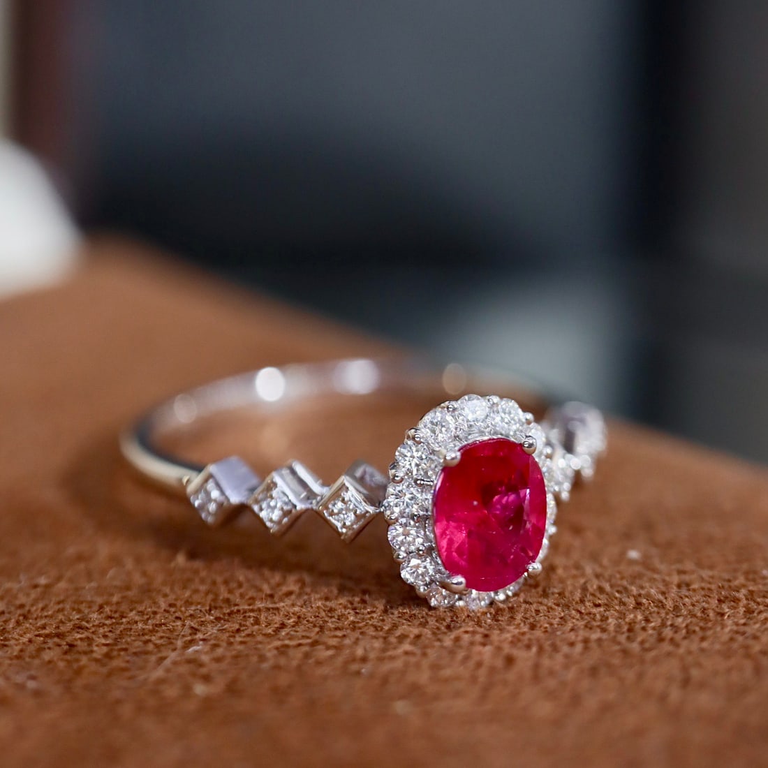 14k Gold 0.67 Ctw Natural Ruby & Diamond Ring - 3