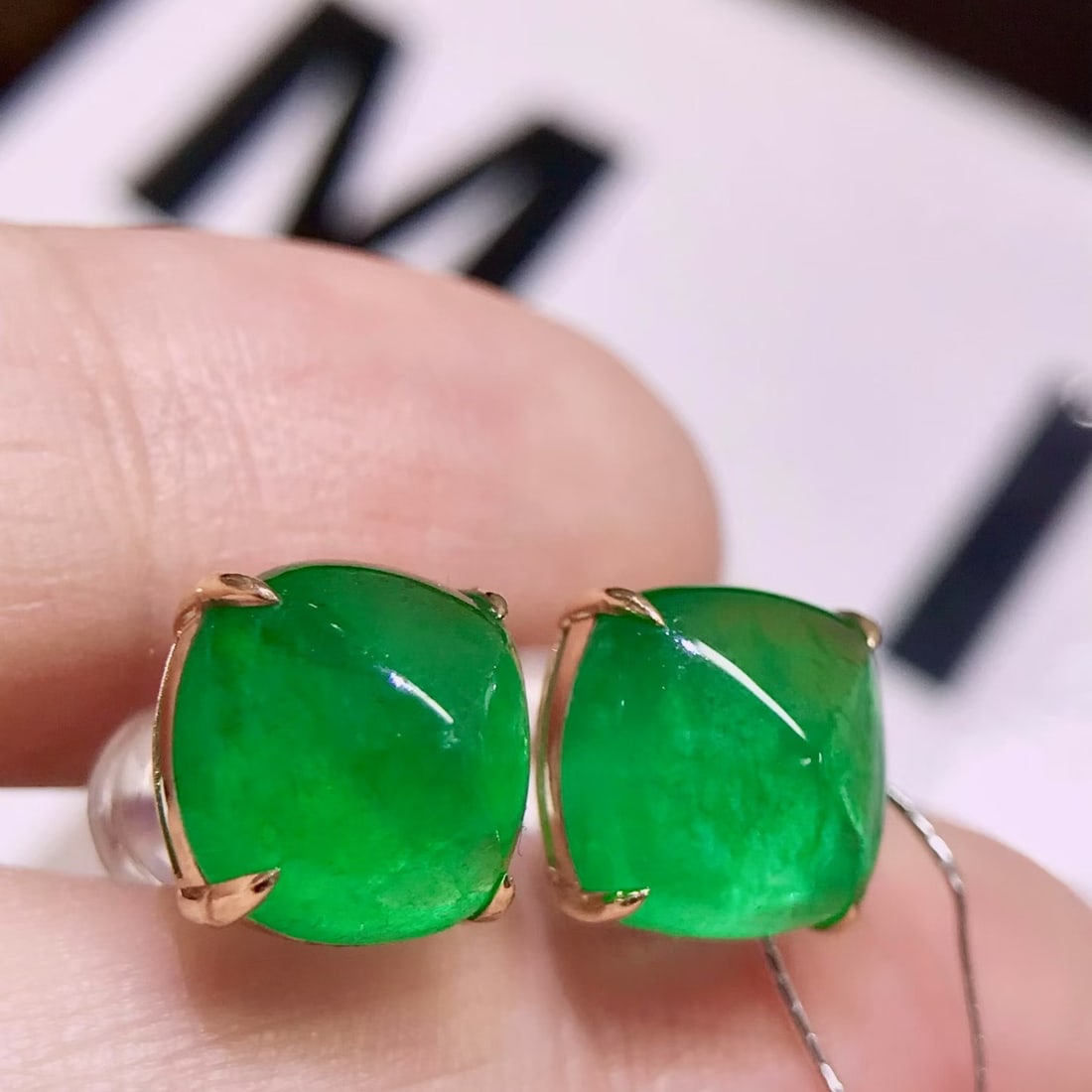 14k Gold 6.4 Ct Natural Emerald Earrings - 2