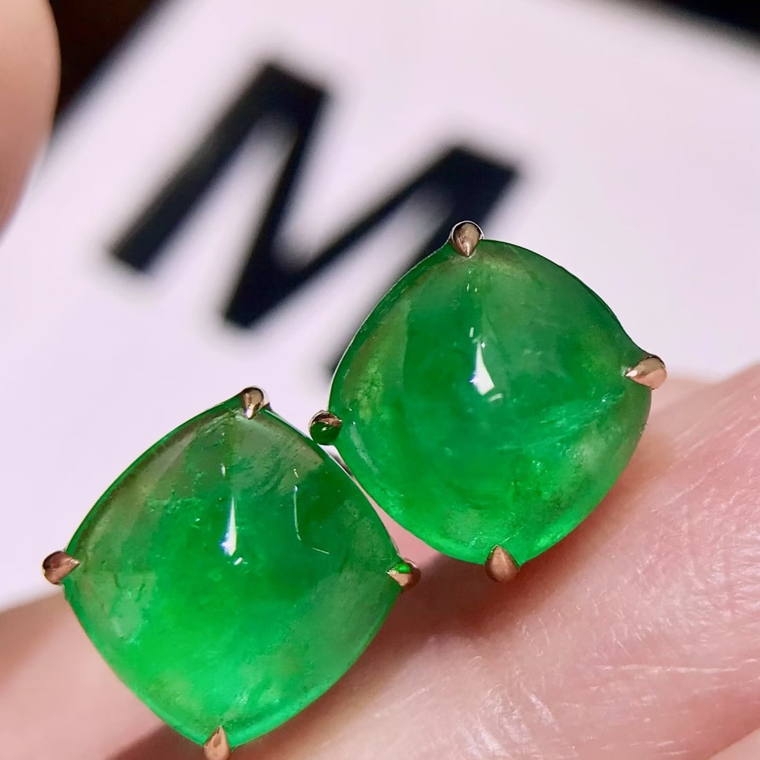 14k Gold 6.4 Ct Natural Emerald Earrings - 4