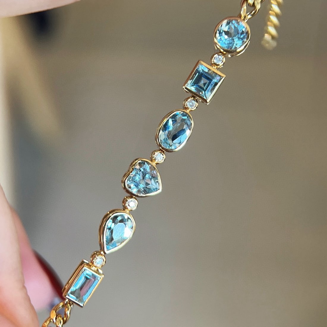 14k Gold 2.7 Ct Natural Aquamarine & Diamond Bracelet - 3