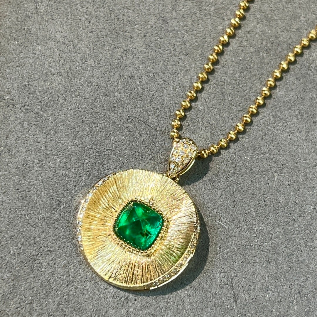 14k Gold 1.71 Ctw Vivid Green Natural Emerald & Diamond Pendant( Without Chain ) - 2