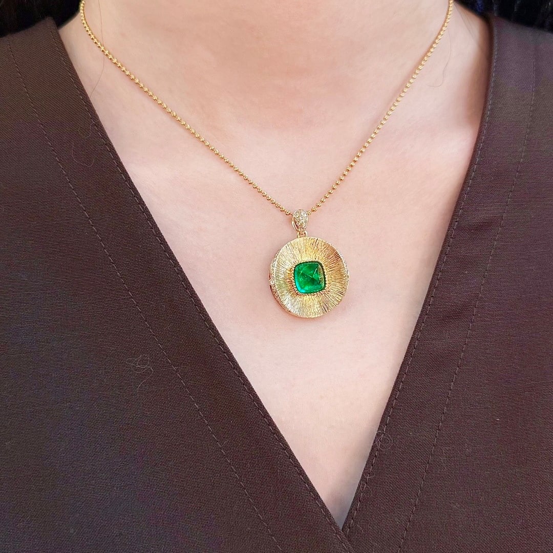 14k Gold 1.71 Ctw Vivid Green Natural Emerald & Diamond Pendant( Without Chain ) - 6