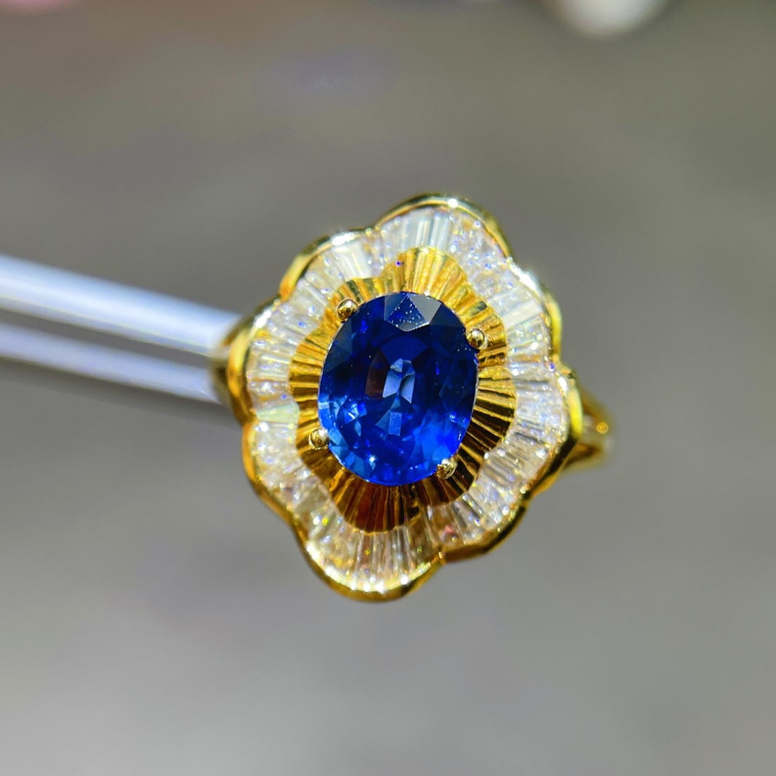 14k Gold 2.03 Ctw Natural Sapphire & Diamond Ring - 3