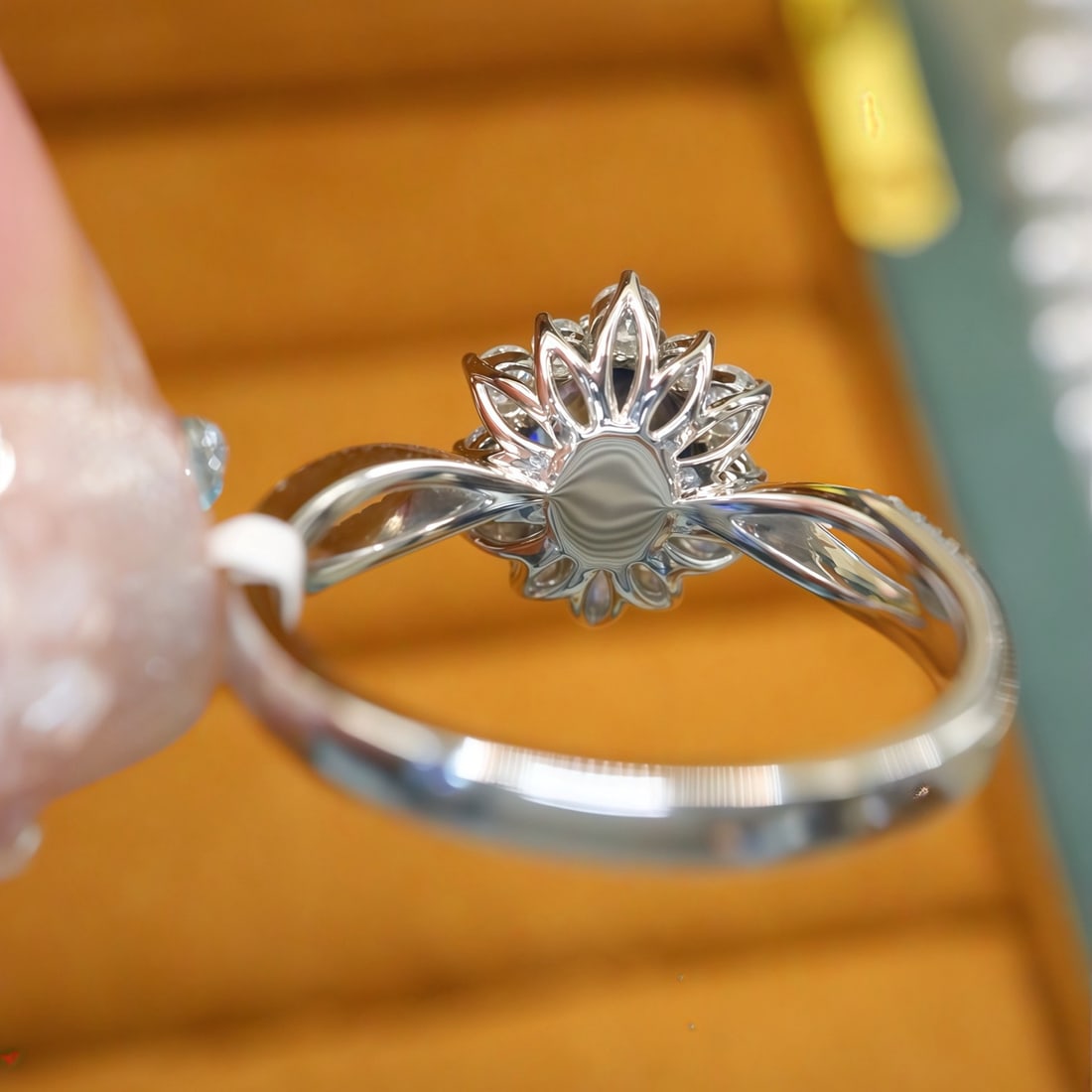 14k Gold 1.66 Ctw Natural Sapphire & Diamond Ring - 4