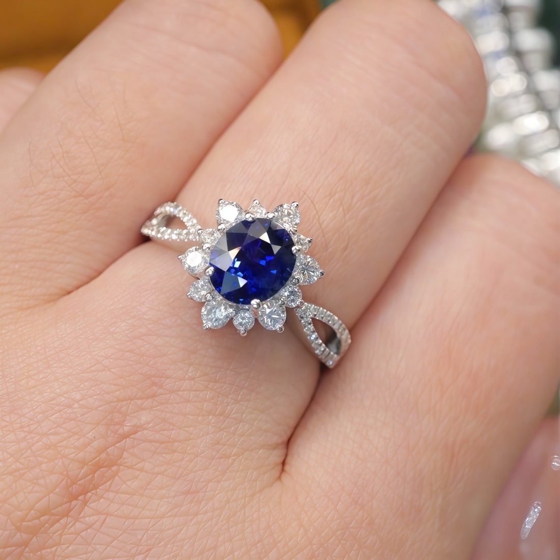 14k Gold 1.66 Ctw Natural Sapphire & Diamond Ring - 5