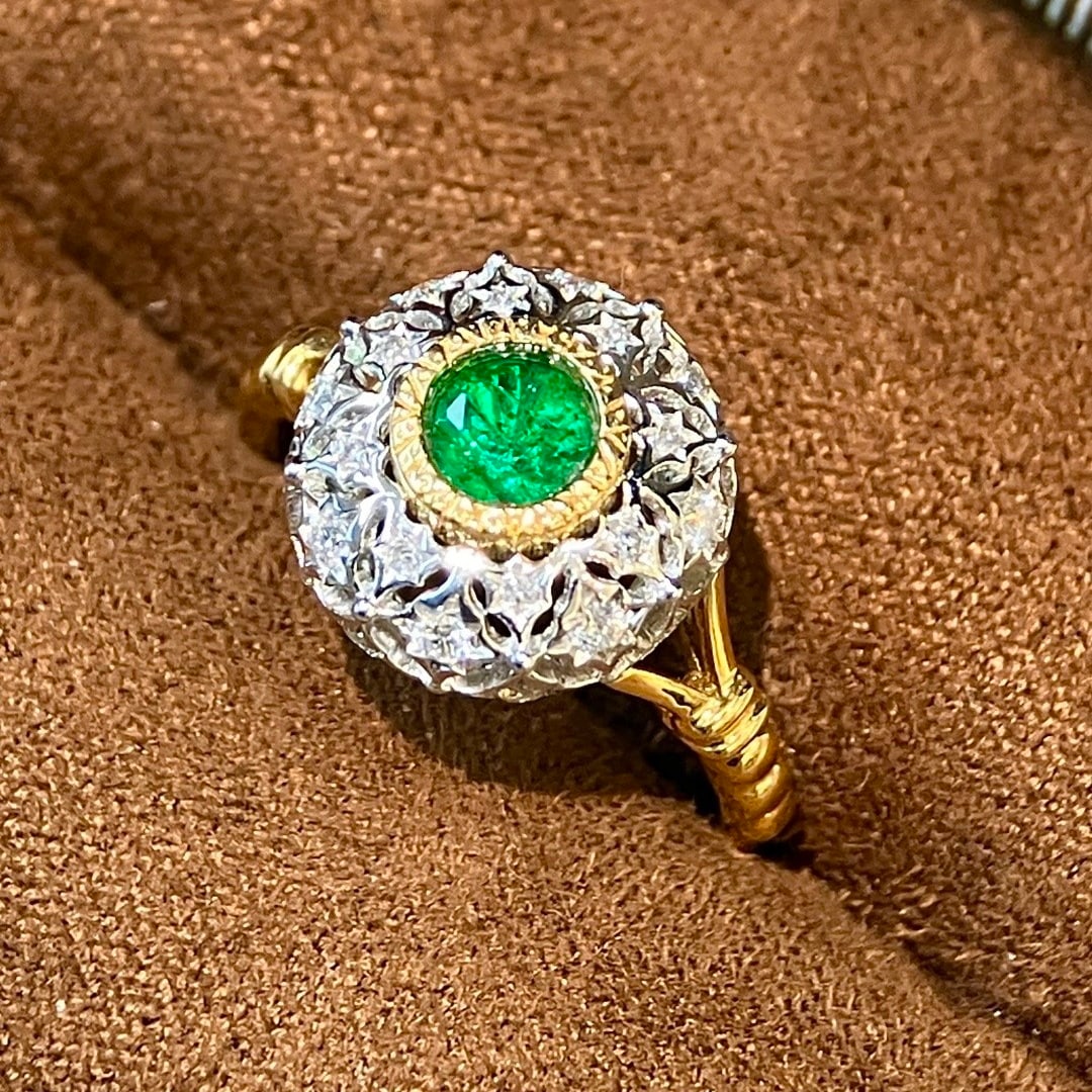 14k Gold 0.66 Ctw Vivid Green Natural Emerald & Diamond Ring - 3