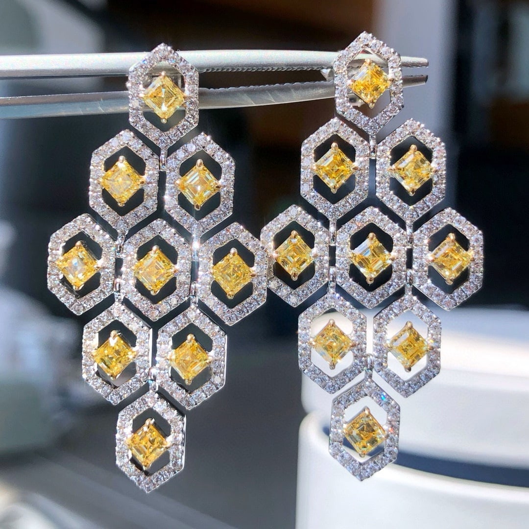 Express Shipping 18k Gold 3.52 Ctw Natural Yellow Diamond & Diamond Earrings: Ref:21002 // gold content:18k gold // main gemstone:yellow diamond // shape:asscher // carat weight:2. 27ct // color:yellow // treatment:natural // // adjacent gemstone 2 : diamond // shape:round // c