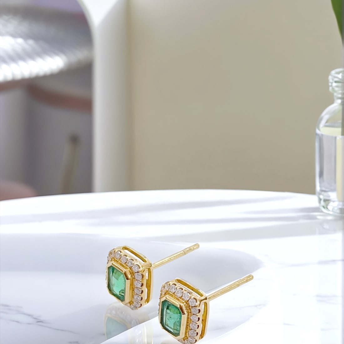 Express Shipping 18k Gold 0.48 Ctw Natural Emerald & Diamond Earrings - 2