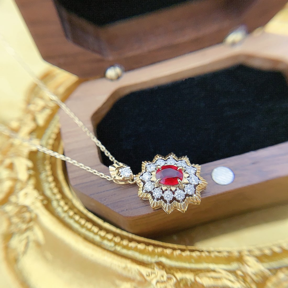 Express Shipping 18k Gold 0.82 Ctw Vivid Red Natural Ruby & Diamond Necklace - 3