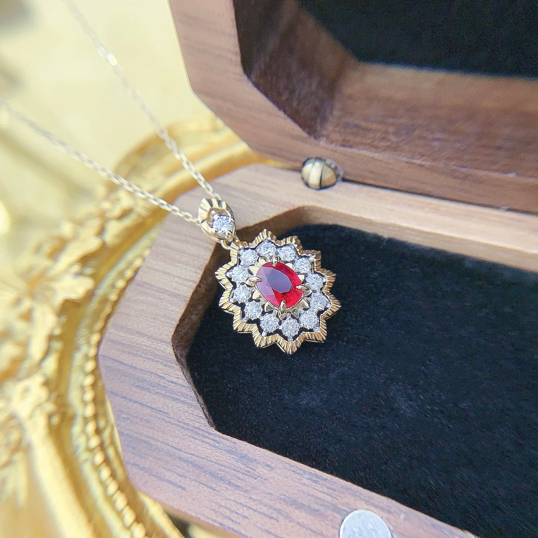 Express Shipping 18k Gold 0.82 Ctw Vivid Red Natural Ruby & Diamond Necklace - 4