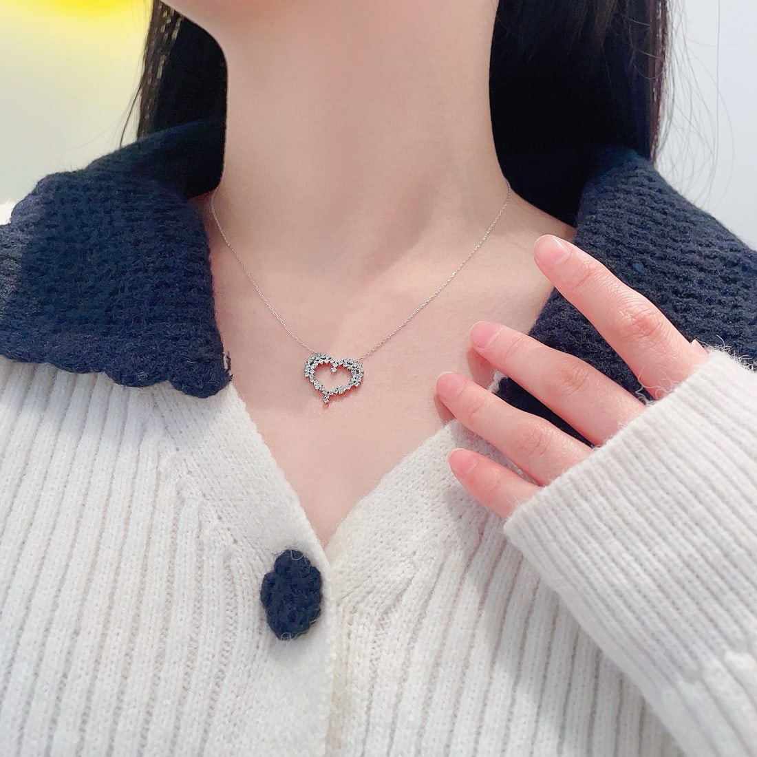 Express Shipping 18k Gold 0.53 Ct Natural H Diamond Necklace - 3