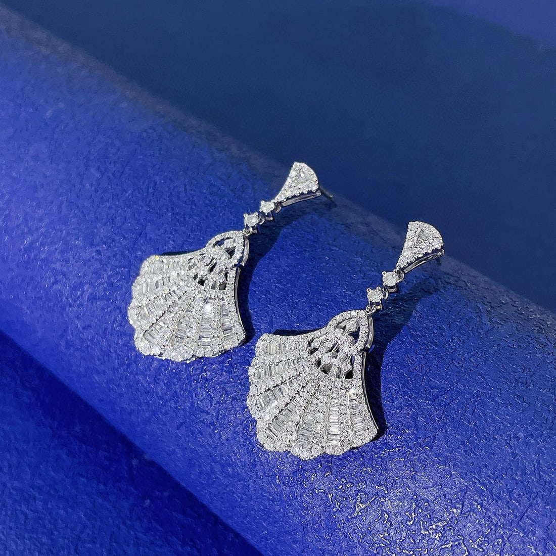 Express Shipping 18k Gold 2.03 Ctw Natural H Diamond Earrings - 4