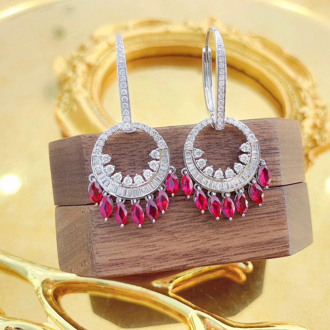 Express Shipping 18k Gold 3.52 Ctw Natural Ruby & Diamond Earrings: Ref:21071 // gold content:18k gold // main gemstone:ruby // shape:marquise // carat weight:2. 52ct // color:red // treatment:natural // // adjacent gemstone 2 : diamond // shape:multiple // carat