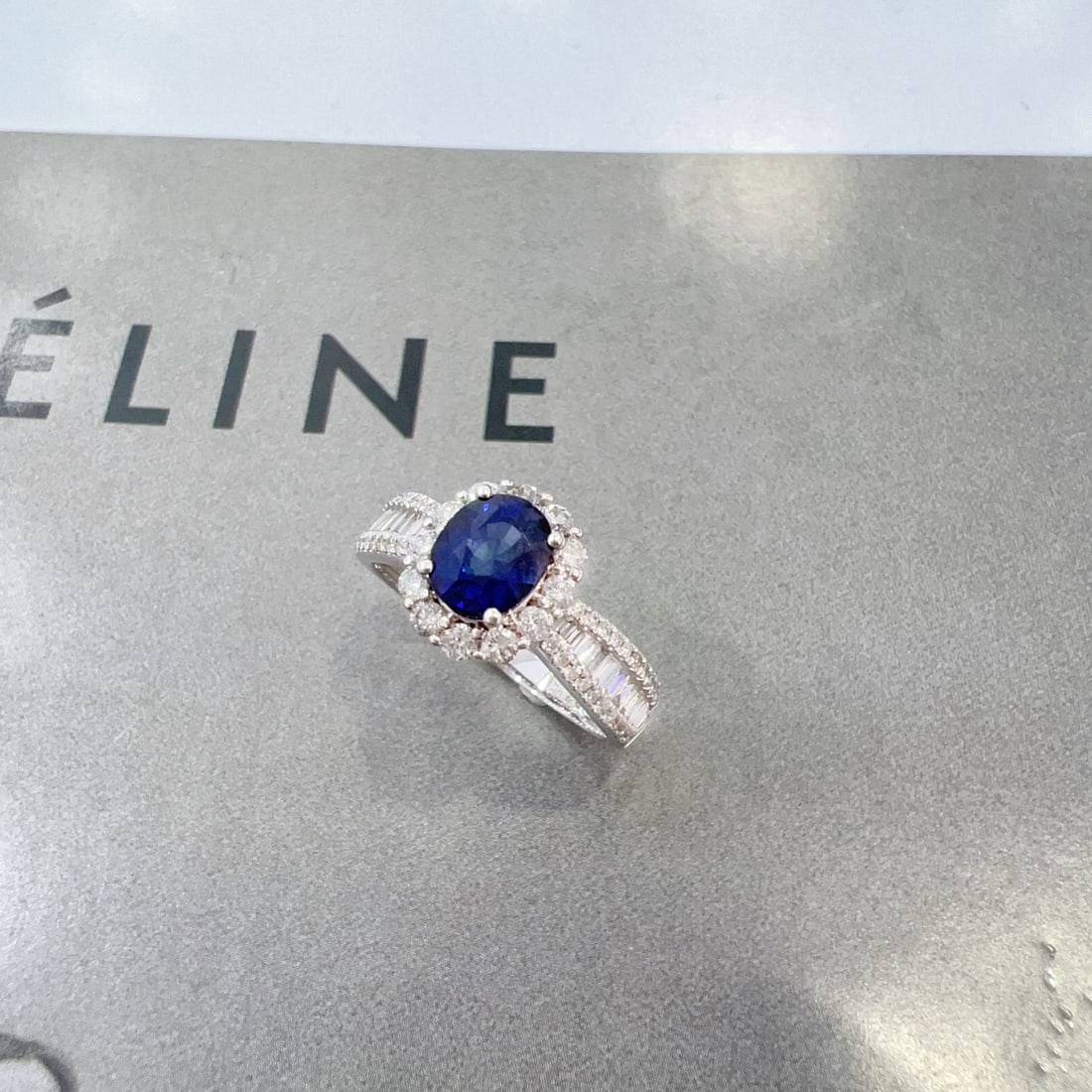 Express Shipping 18k Gold 1.56 Ctw Natural Sapphire & Diamond Ring - 2