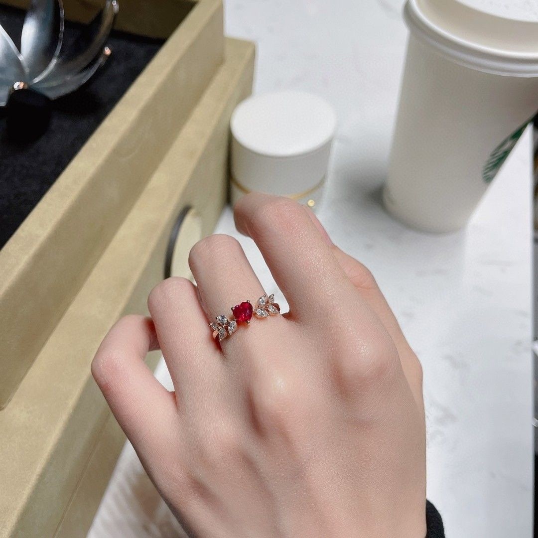 Express Shipping 18k Gold 0.93 Ctw Natural Ruby & Diamond Ring - 2