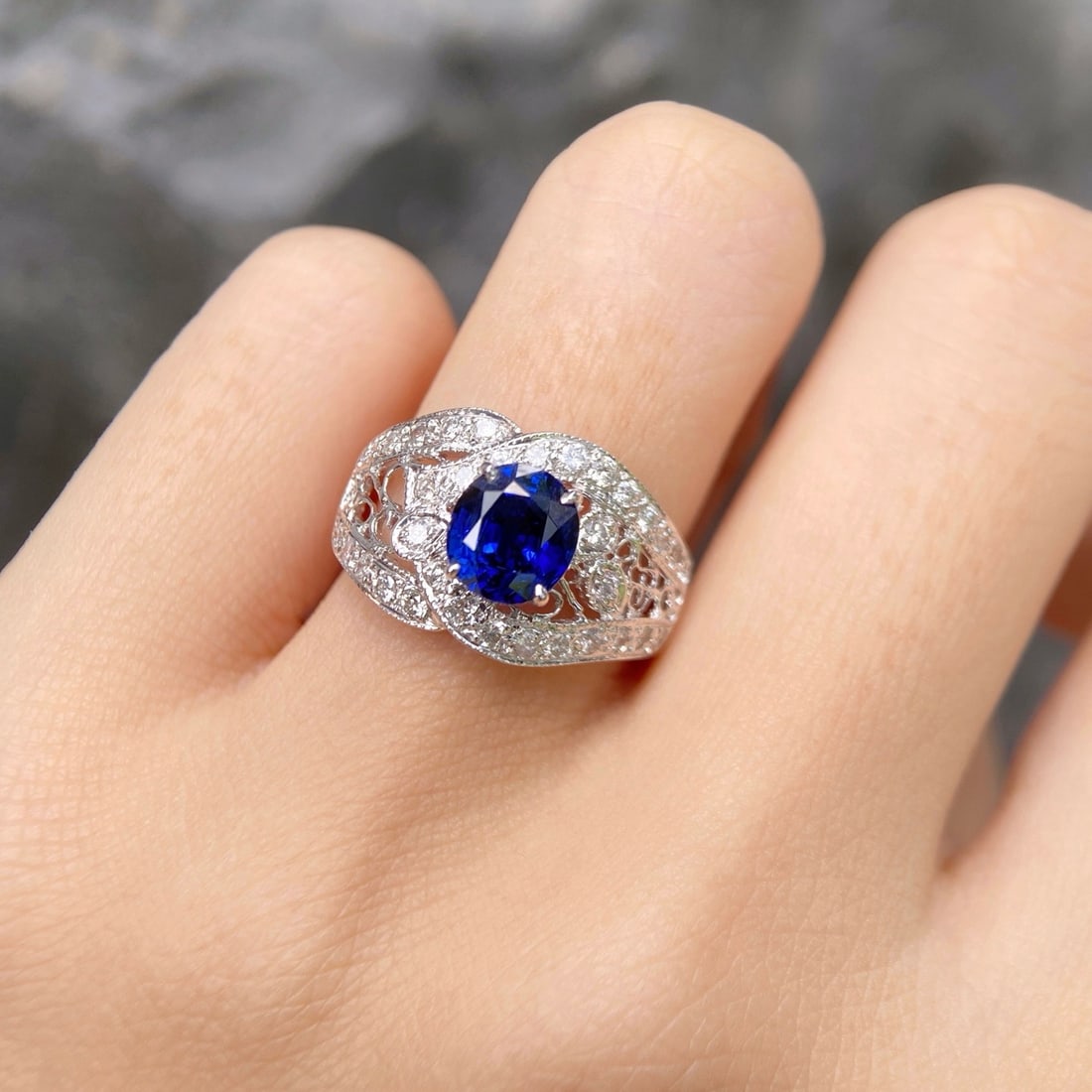 Express Shipping 18k Gold 1.95 Ctw Natural Sapphire & Diamond Ring - 3