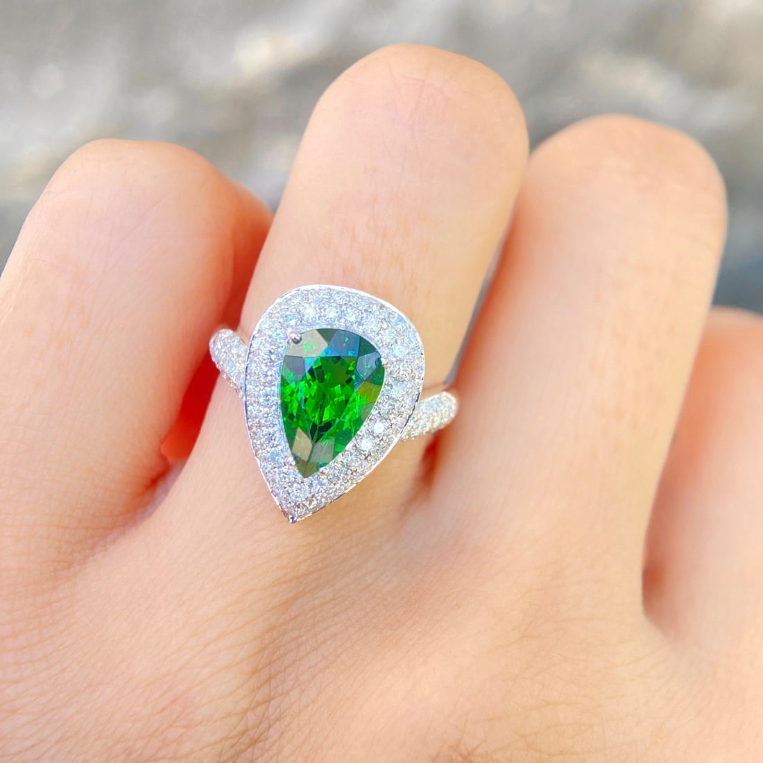 Express Shipping 18k Gold 3.20 Ctw Natural Tsavorite & Diamond Ring - 4