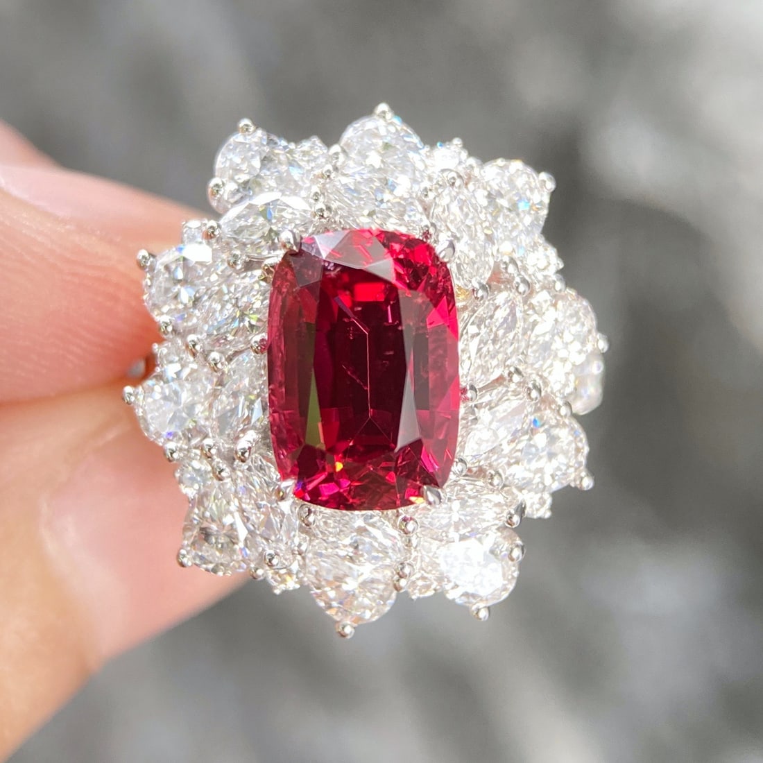 Express Shipping 18k Gold 6.32 Ctw Vivid Red Natural Spinel & Lab Grown Diamond Ring: Ref:22284 // gold content:18k gold // ring size:6. 5us // // main gemstone:spinel // shape:cushion // carat weight:3. 58ct // color:vivid red // treatment:natural // // adjacent gemstone 2 : lab