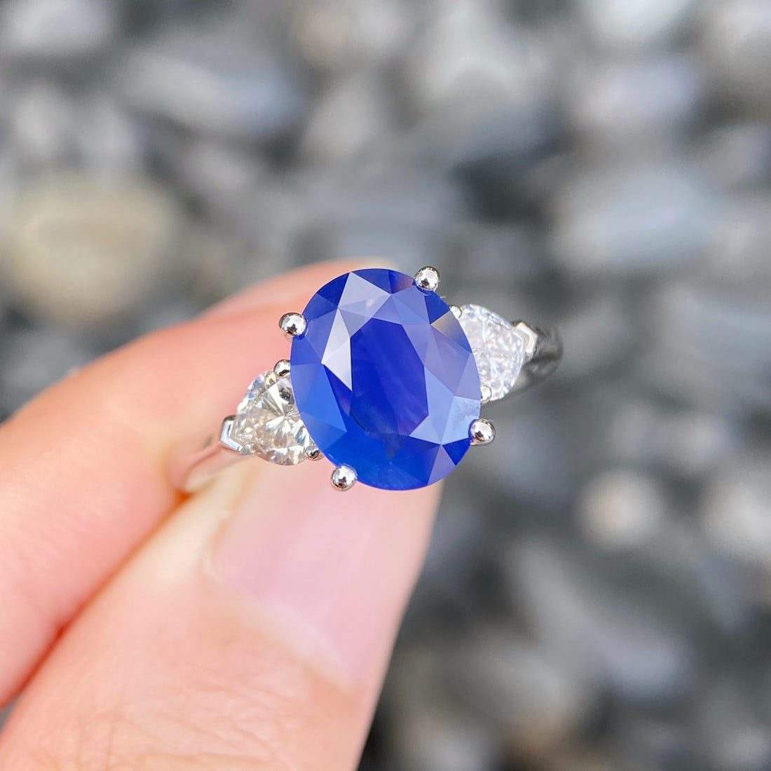 Express Shipping 18k Gold 3.66 Ctw Natural Sapphire & Diamond Ring - 2