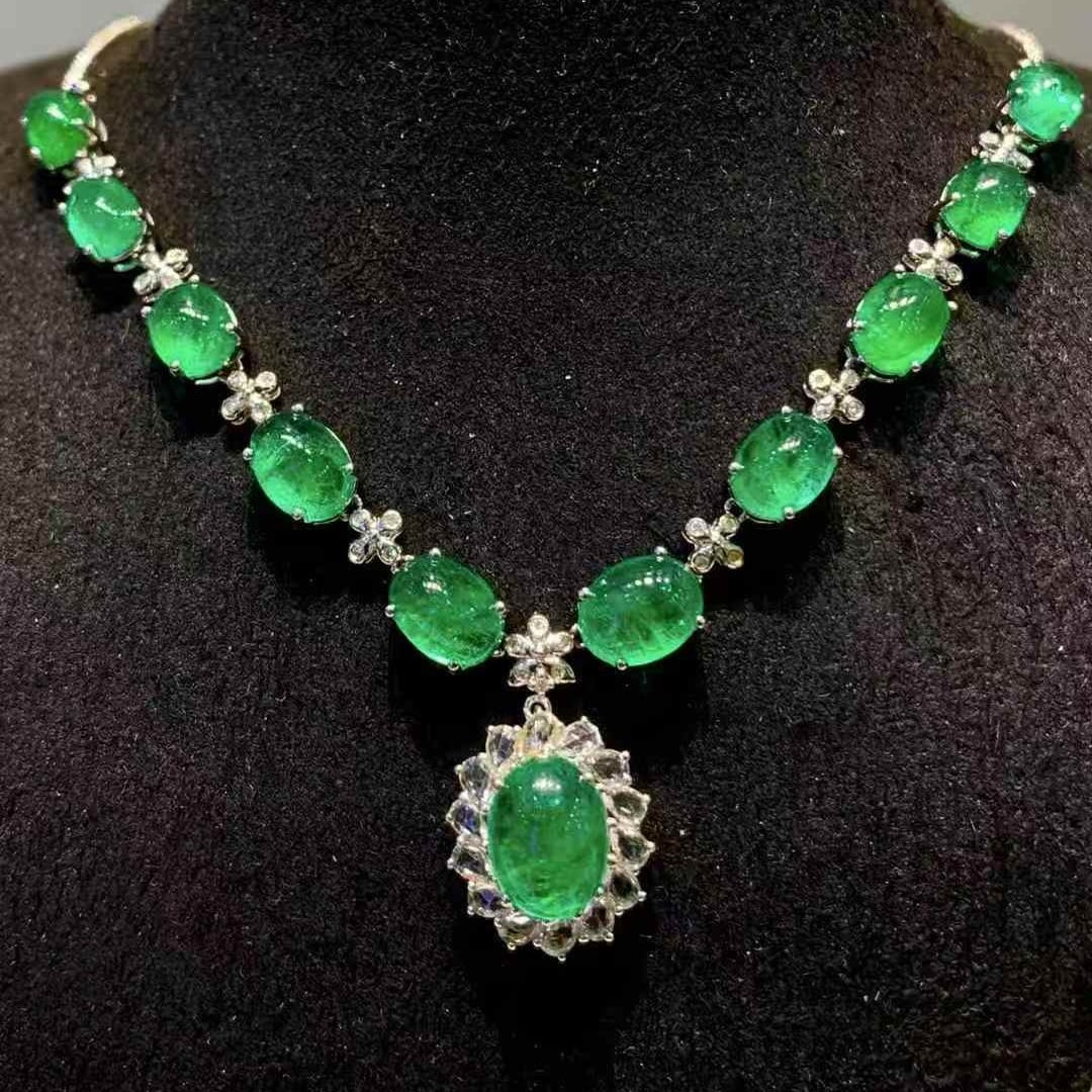 14k Gold 13 Ct Natural Emerald & Diamond & Sapphire Necklace - 4