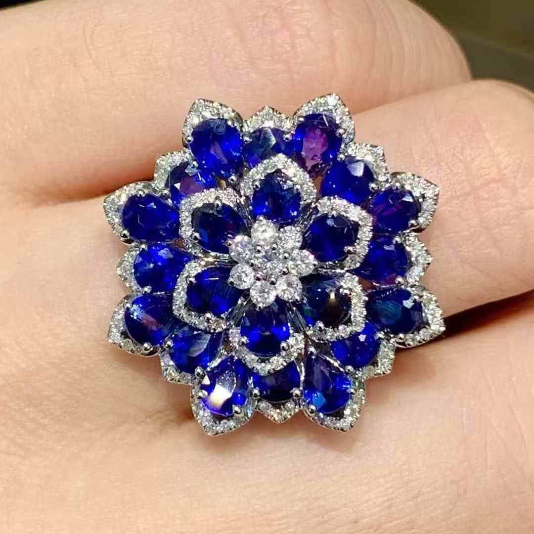 14k Gold 5.2 Ct Natural Sapphire & Diamond Ring - 5