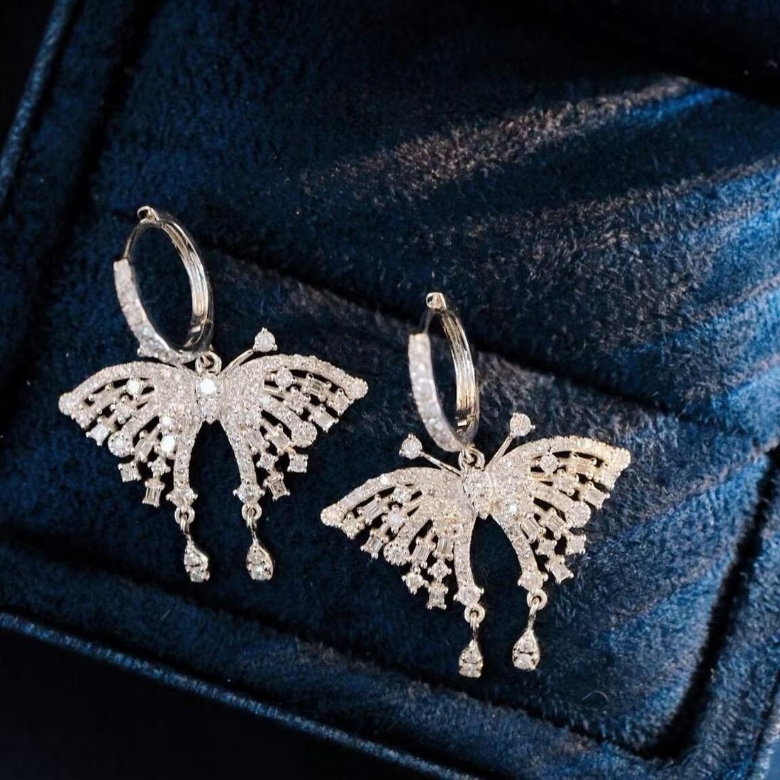 14k Gold 1.36 Ct Natural H Diamond & Butterfly Earrings: Ref:231119041 // gold content:14k gold // main gemstone:diamond // shape:multiple // carat weight:1. 36ct // clarity grade:vs-si // color:h // treatment:natural // Condition: NewLow Estimate: