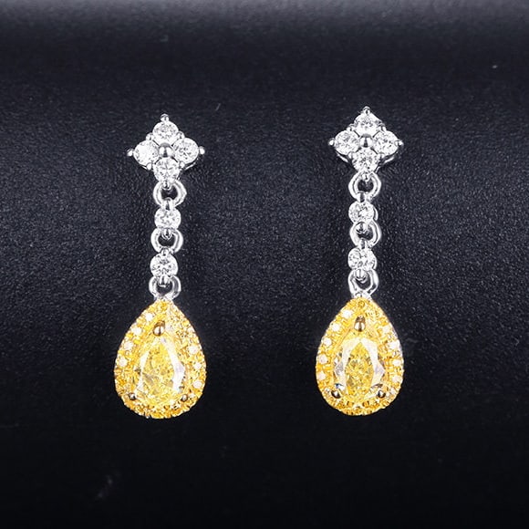 14k Gold 0.72 Ctw Natural Yellow Diamond & Diamond Earrings: Ref:231119048 // gold content:14k gold // main gemstone:yellow diamond // shape:pear // carat weight:0. 45ct // color:yellow // treatment:natural // // adjacent gemstone 2 : diamond // shape:round